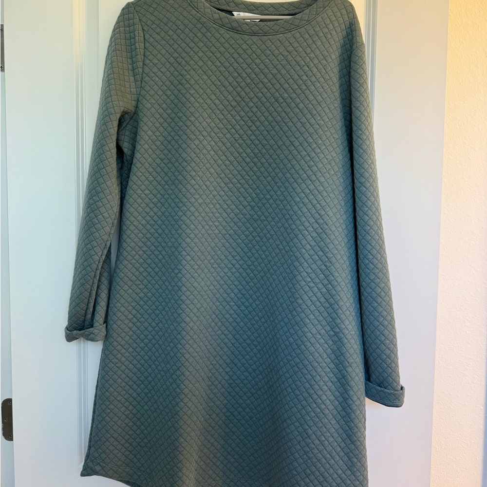 Southern Tide Quilted Long Sleeve Dress